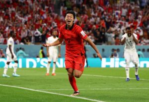 Hai bàn thắng của Cho Gue-Sung không đủ để Hàn Quốc có điểm trước Ghana. Ảnh: Reuters.