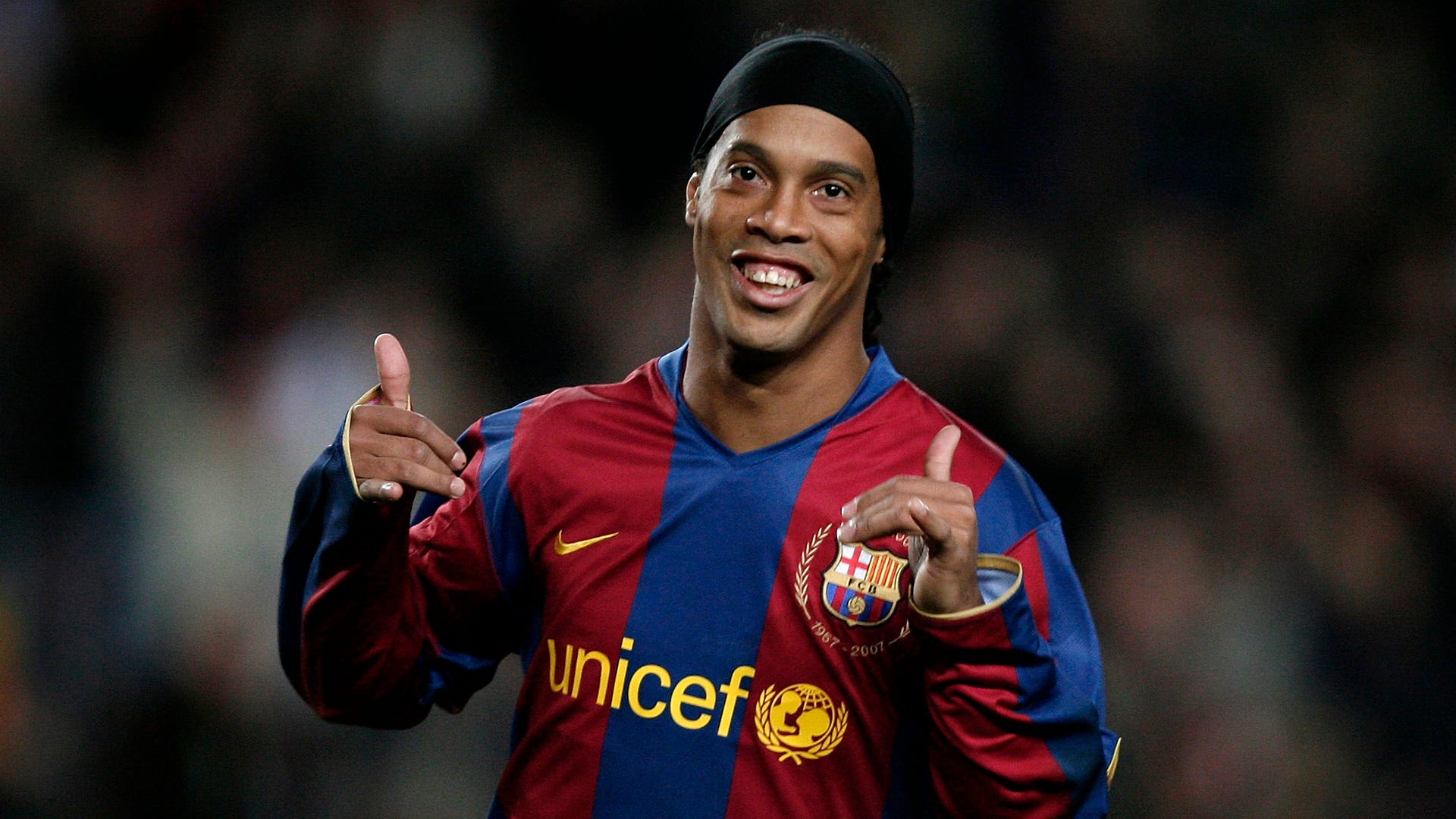 Ronaldinho là ai?
