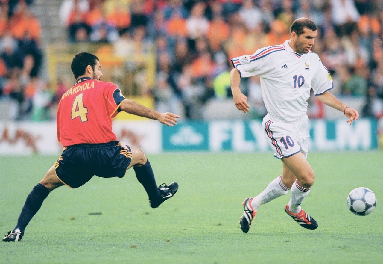Zidane tỏa sáng ở cả sự nghiệp cầu thủ và HLV