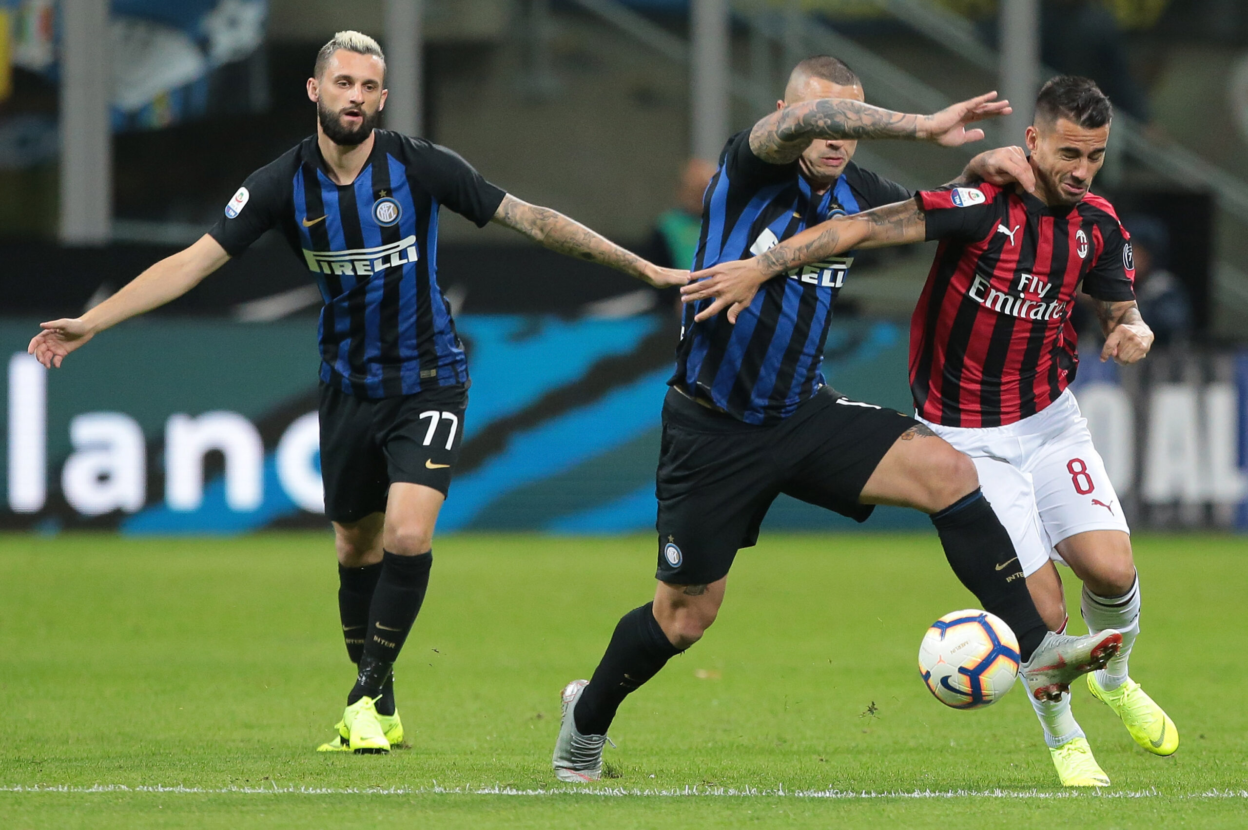 AC Milan chơi nỗ lực để gỡ hòa nhưng bất thành