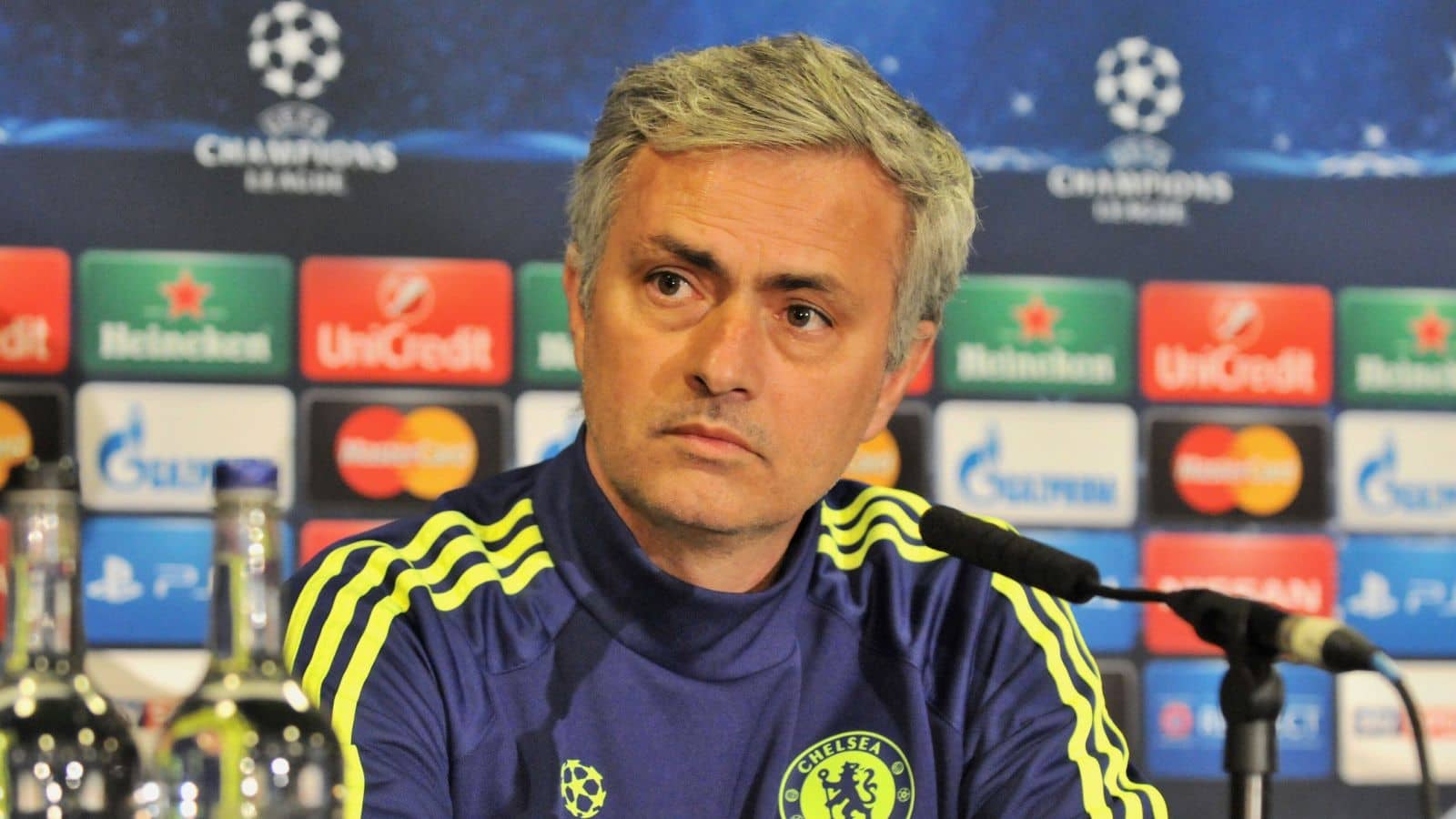 Chelsea cũng đang để mắt tới Jose Mourinho một khi ông rời AS Roma