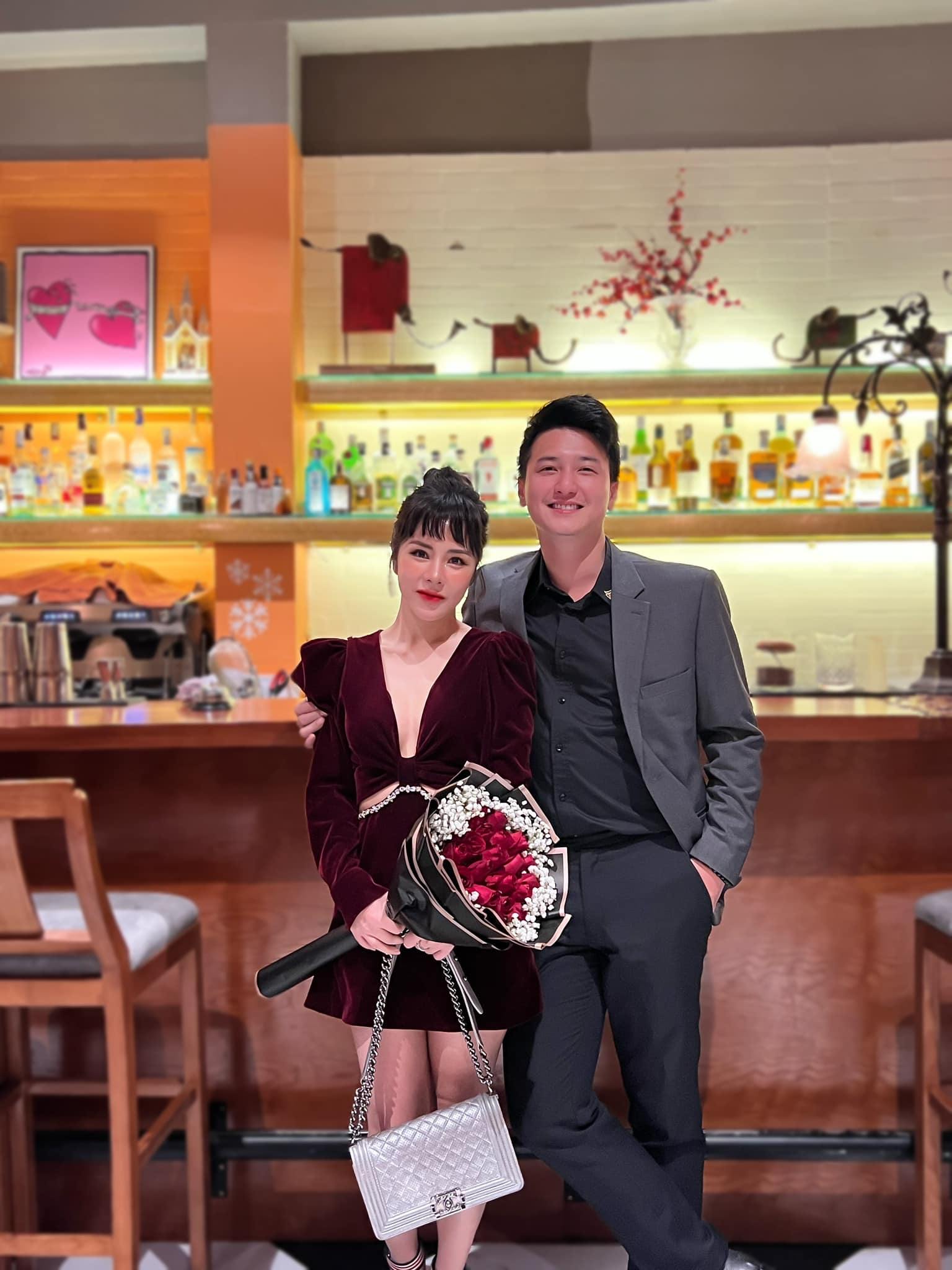 Diễn viên Huỳnh Anh và bạn gái hơn 6 tuổi công khai hẹn hò từ cuối tháng 11/2020