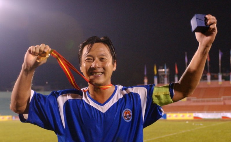Hiện nay thì danh thủ Huỳnh Đức vẫn là cầu thủ có nhiều danh hiệu cá nhân nhất