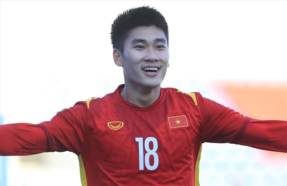 Ngôi sao mới của bóng đá Việt Nam - Nhâm Mạnh Dũng