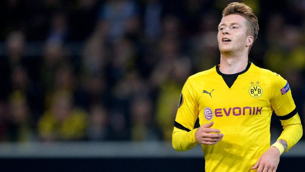 Marco Reus hiện đang thi đấu cho Dortmund