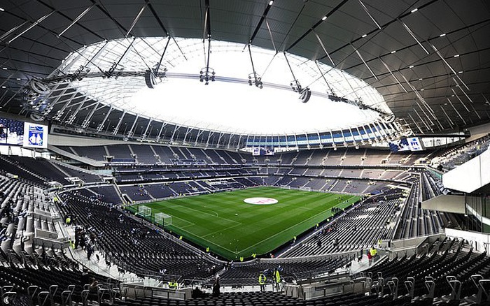 Sân vận động Tottenham Hotspur mới được khánh thành năm 2019 và là sân vận động hàng đầu thế giới hiện nay