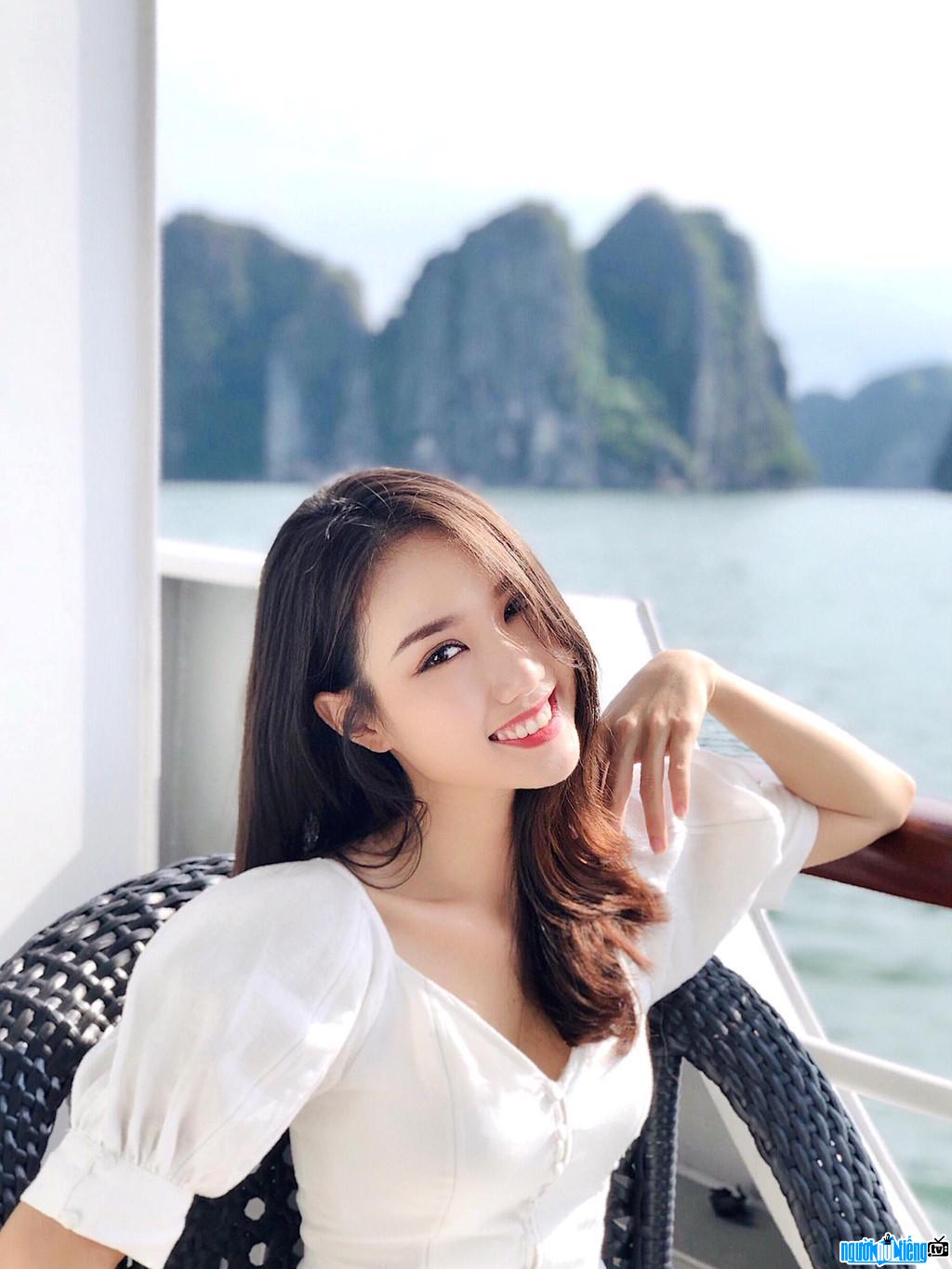 Chân dung nữ diễn viên kiêm người mẫu Tuyết Nguyễn FAPtv