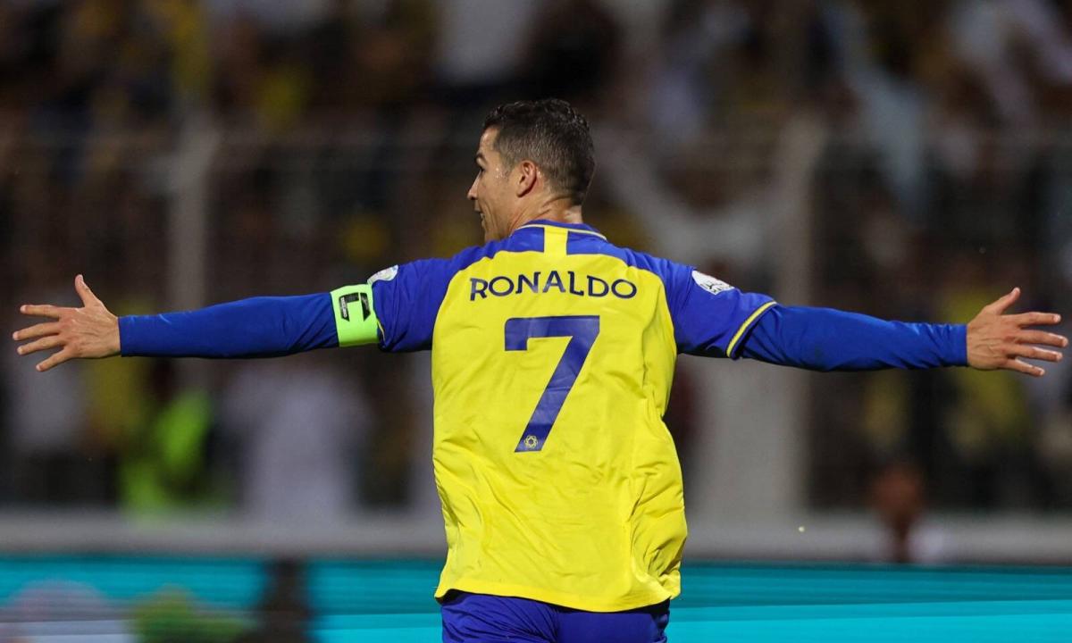Số tiền lương lương 1 tuần của Ronaldo là khủng nhất thế giới