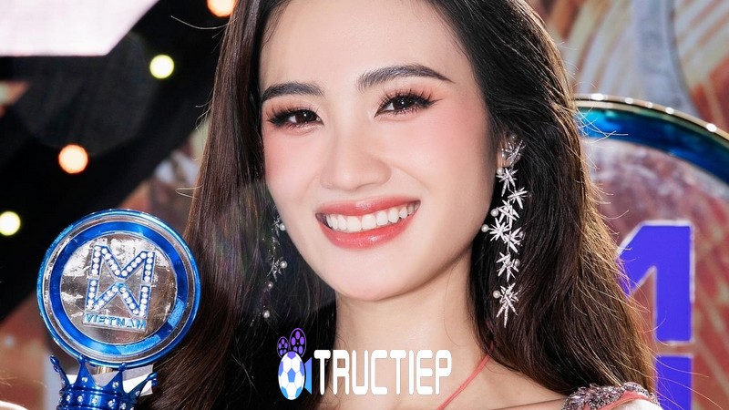Huỳnh Trần Ý Nhi xuất sắc trở thành Miss World Vietnam 2023